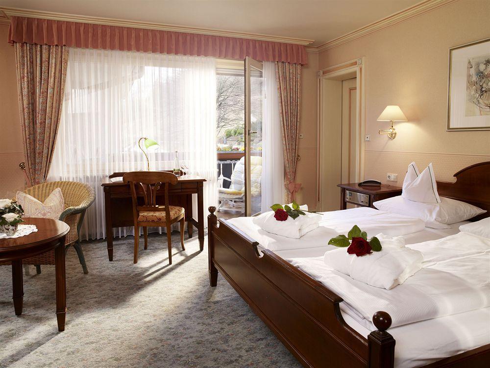 Flair Hotel Adlerbad バート・ペーターシュタル・グリースバッハ エクステリア 写真