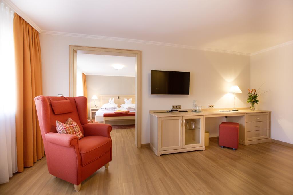 Flair Hotel Adlerbad バート・ペーターシュタル・グリースバッハ エクステリア 写真