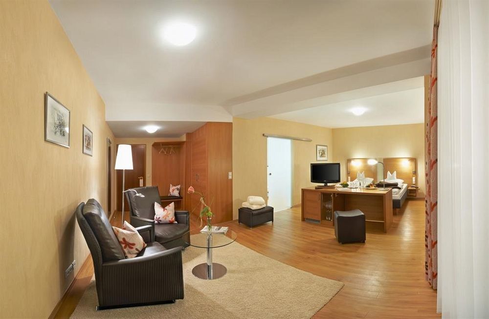 Flair Hotel Adlerbad バート・ペーターシュタル・グリースバッハ エクステリア 写真