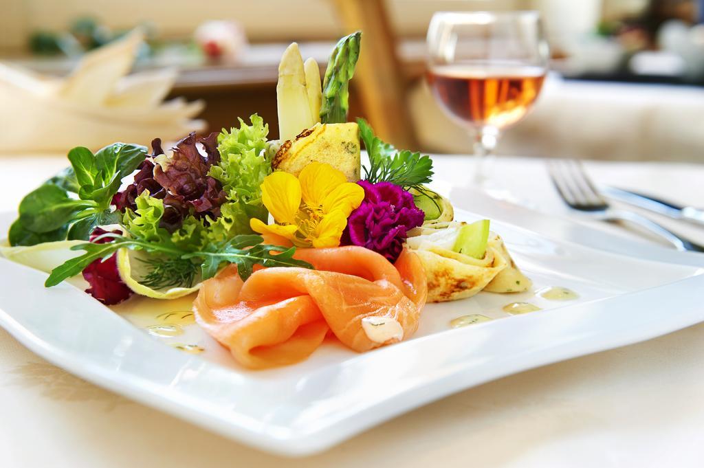 Flair Hotel Adlerbad バート・ペーターシュタル・グリースバッハ エクステリア 写真
