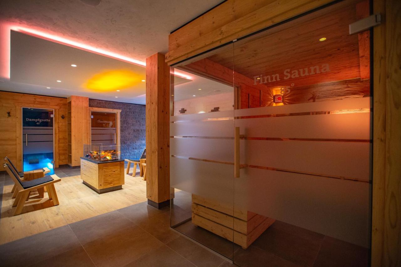 Flair Hotel Adlerbad バート・ペーターシュタル・グリースバッハ エクステリア 写真